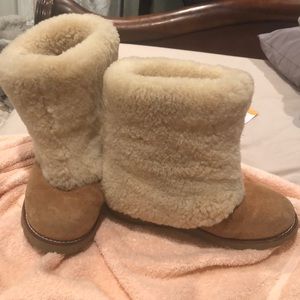 Maylin Women Ugg boots size 5 Chestnut